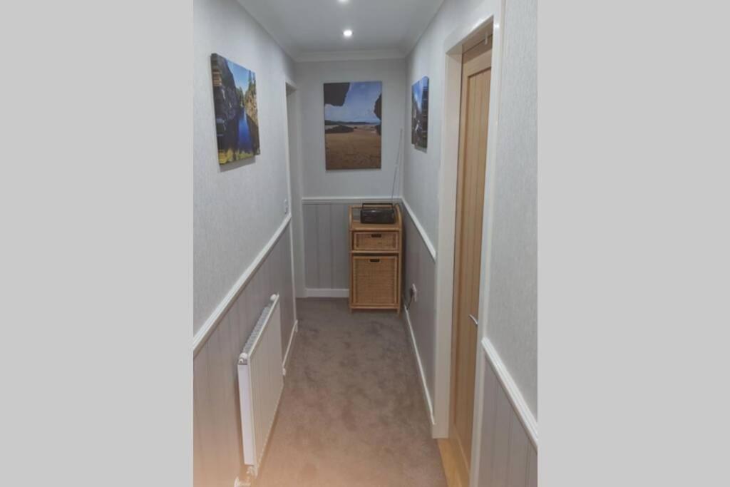 5 Riverside Place Thurso. 2 Bed, 2 Bathrooms. Exterior photo